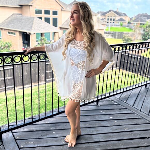 C02 Irgus Brand Kaftan Lace Insert Pom Pom Cover Up Size M $65 - Picture 4 of 16